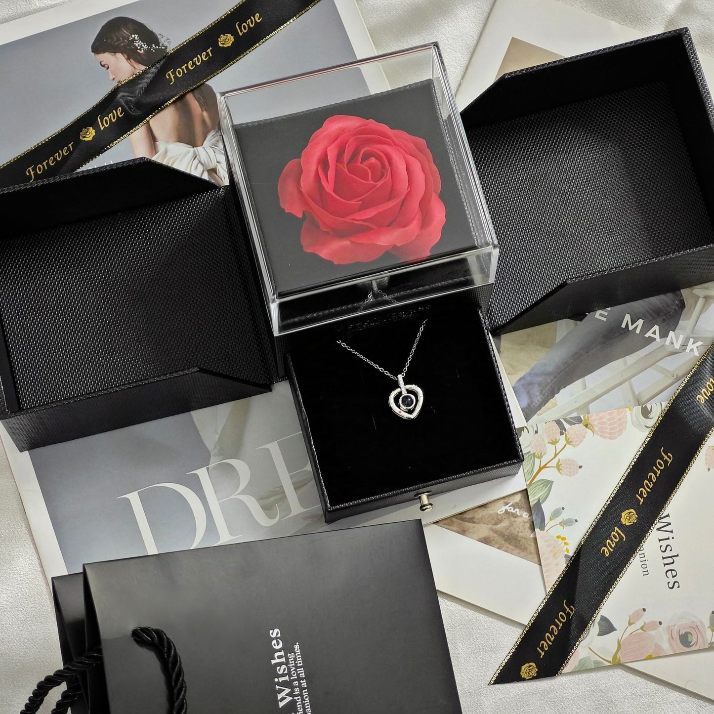 Cross-border Ozon hot-selling 100 kinds of I love you language necklace fashionable and non-fading high-end love heart-shaped pendant