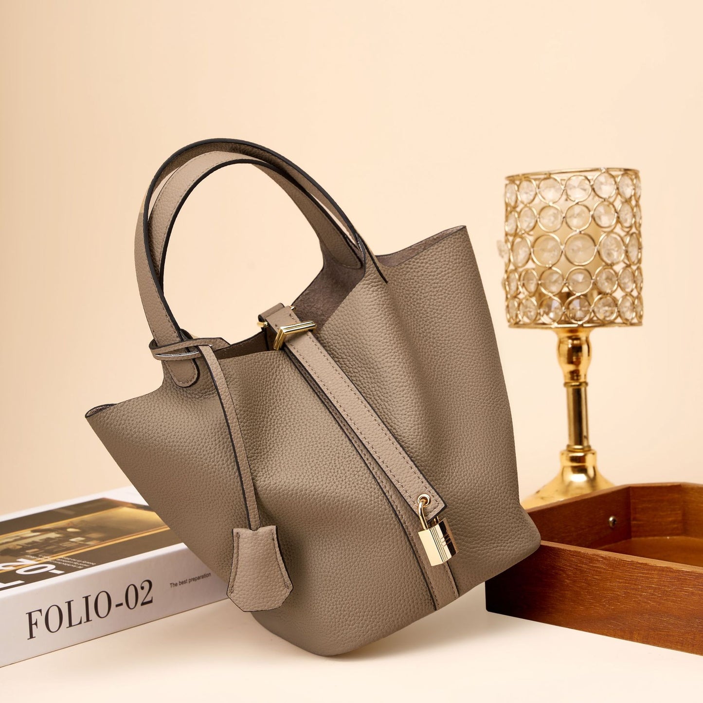 Spring new niche high-end bags 2025 new bags women's bucket bags handbags vegetable basket trend